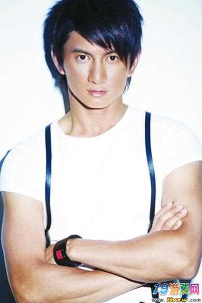 lol小智微博怒回应真人照:我在地下室直播呢,绝对不是我!